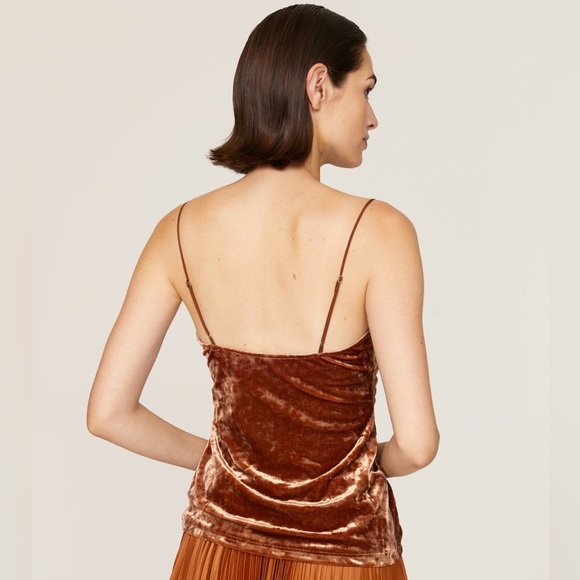 ♥️ Tibi Stretch Velvet Ruched Cami - Picture 4 of 16